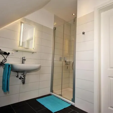 K 102 Og - Stilvolle Ferienwohnung An Der Müritz In Röbel An Der Müritz Apartment Marienfelde